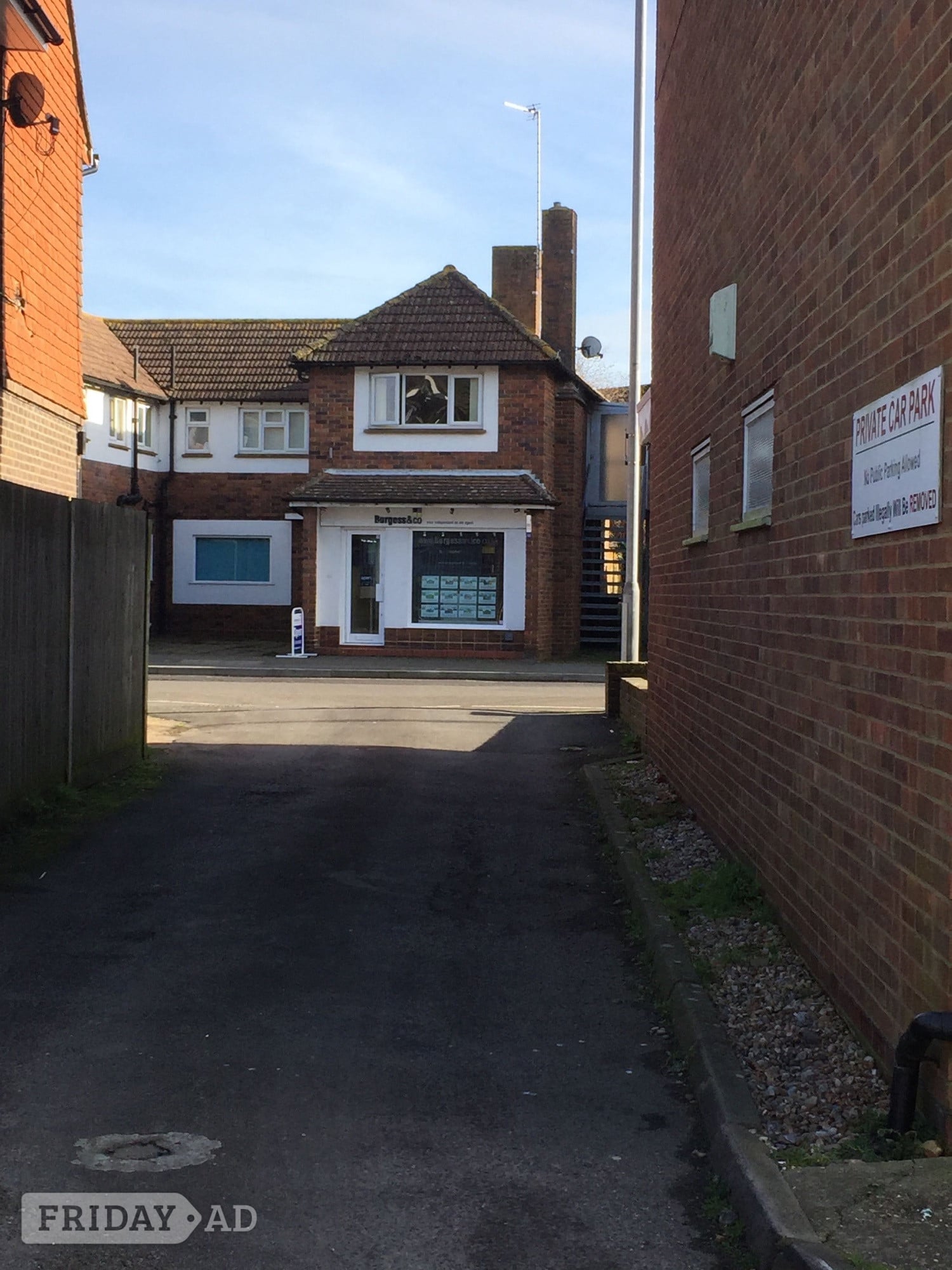 Garage To Let