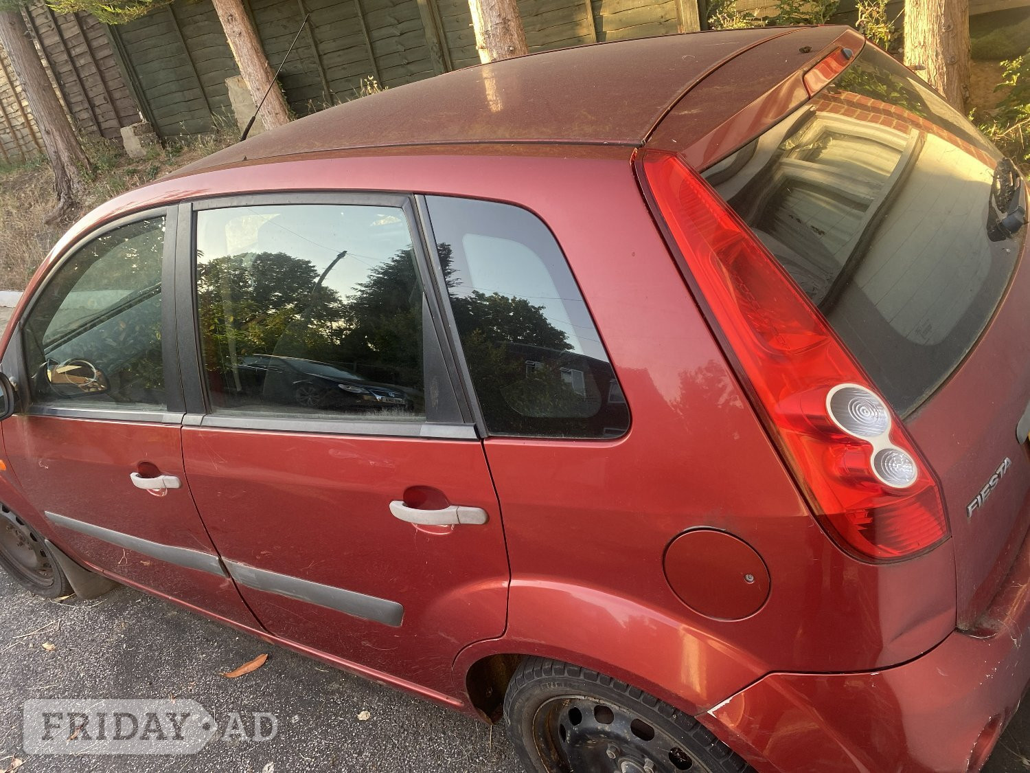 Red Ford FIESTA, Hatchback, 2006, Manual, 1242 (cc), 5 doors Reg  - Cars