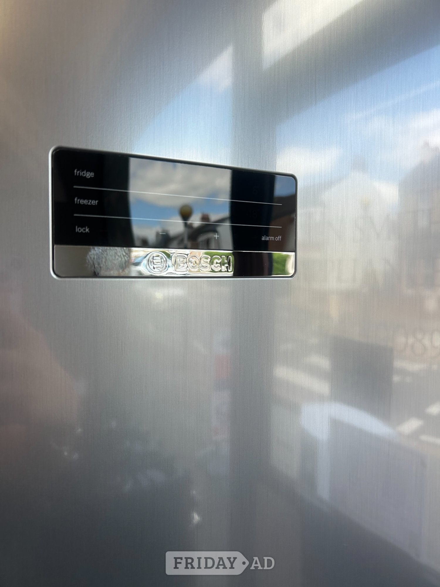 BOSCH 70/30 FRIDGE FREEZER - Home Appliances in St. Leonards-On-Sea