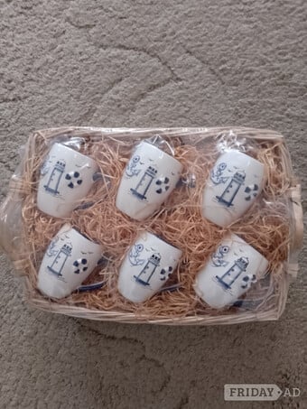 Lovely French Mugs in Display Basket 