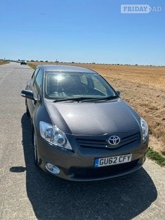 Toyota Yaris 2012 in Worthing