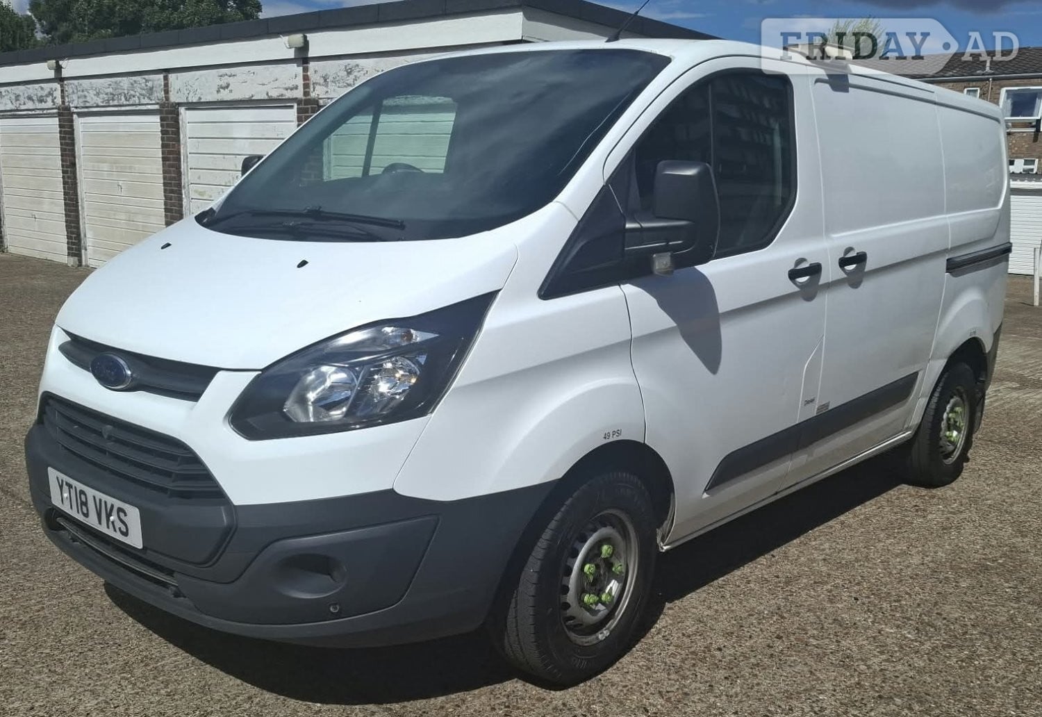 [ berth ]Ford Transit Custom
