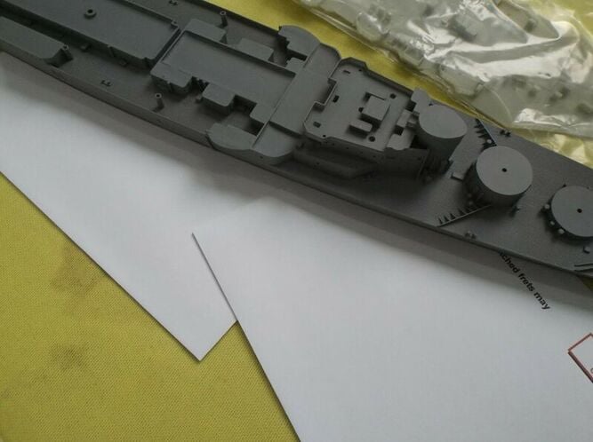Worthing White Ensign Models - 'HMS Hood' 1941. Full hull version.
