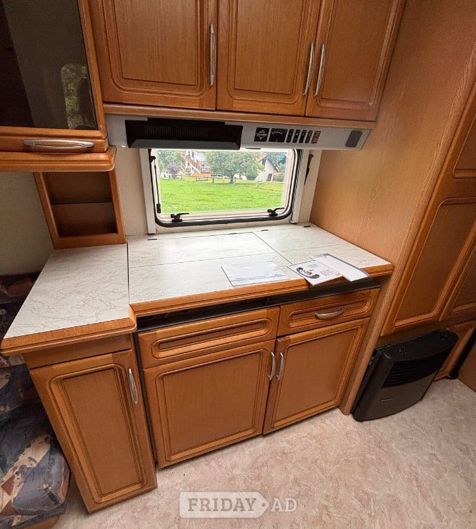 Caravan prestige hobby donate - Bizarre Bazaar in Ballymoney