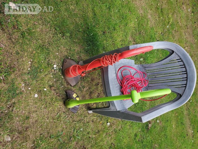 2 grass trimmers 