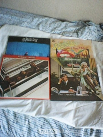 VINYL RECORD ALBUMS