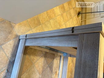 Extendable dining/kitchen table