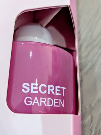 BNWT NEXT secret garden rose and sandalwood reed diffuser 