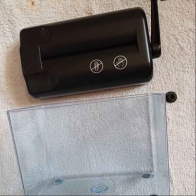 Manual Shredder - A6 Straight Cut Smash Portable Mini Paper Grinder Fits Folded A4 Portrait Paper Capacity 1.5L Black.