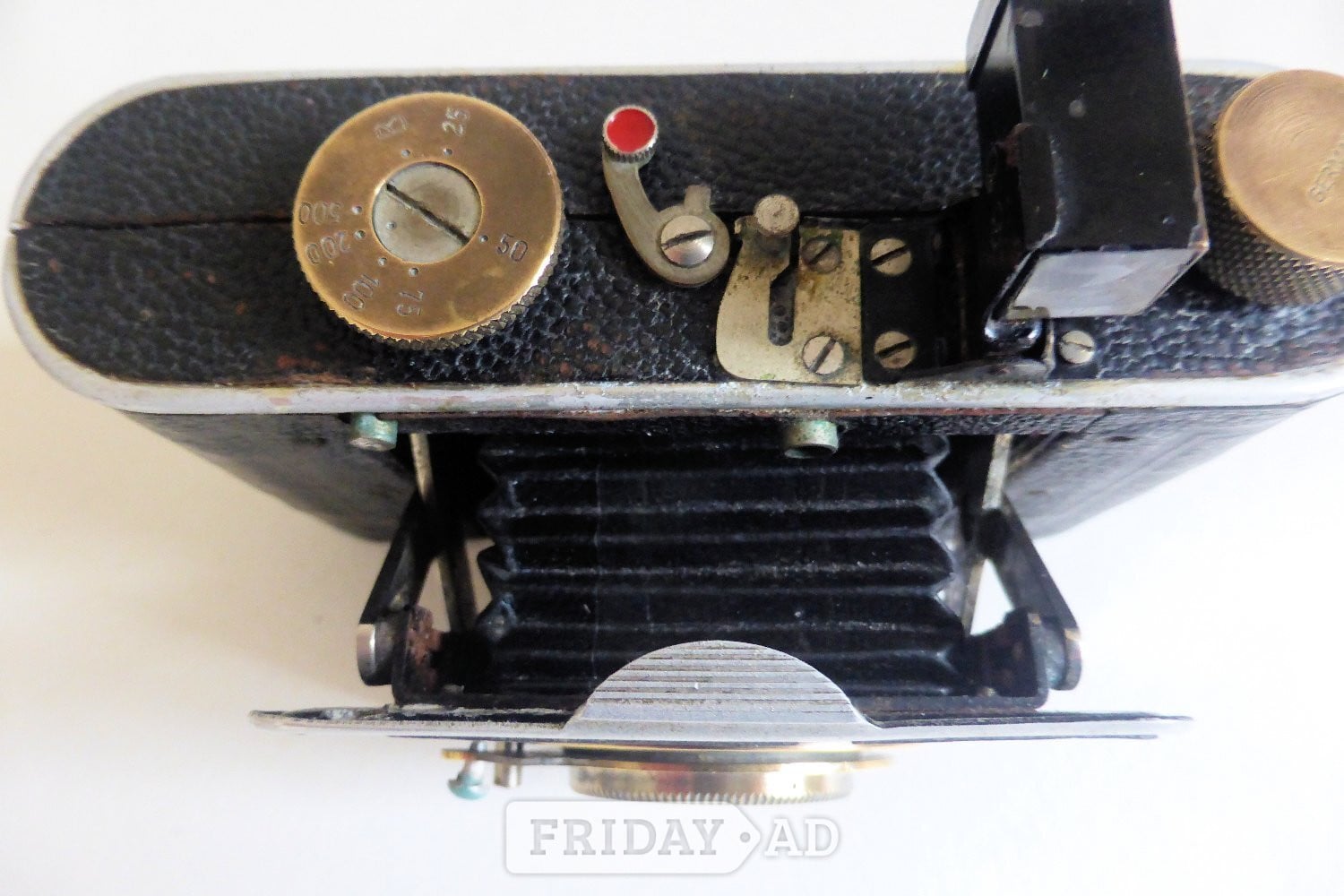 Wells Foth Derby vintage folding German camera.