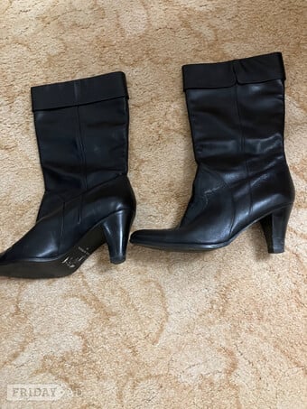 Boots calf length leather black