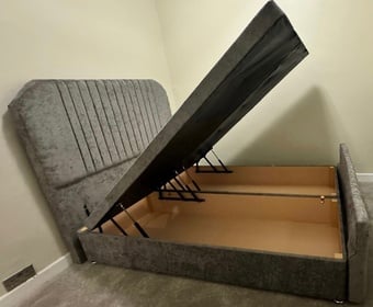Double Global design divan Ottomen with standing Hb and fb