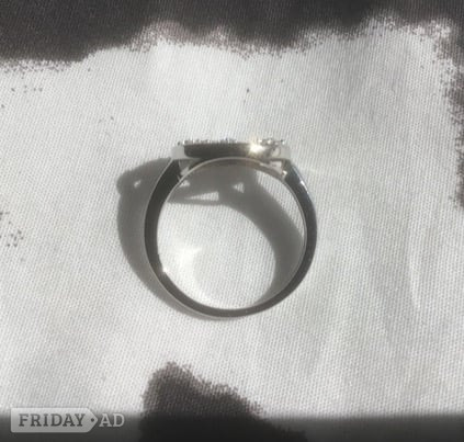 Sterling silver ring - Clothing, Footwear & Accessories in Hastings