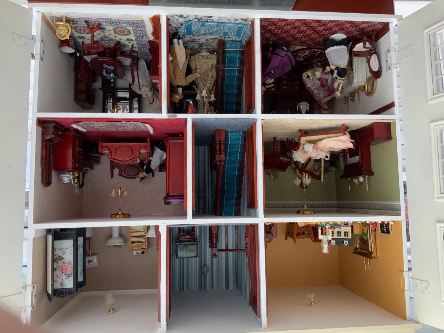 DOLLS HOUSE, Dolls House Emporium, Montgomery Hall - Hobbies & Leisure in Crowborough
