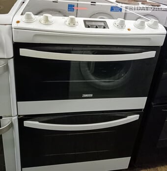 Zanussi 60cm wide induction cooker with double oven 