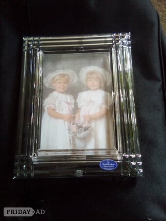 Picture frame, Royal Doulton finest crystal 10 X 8, brand new vin