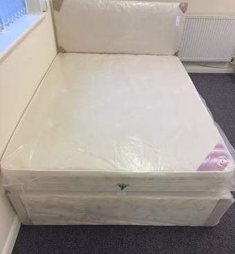 4 FOOT WINCHESTER 7 INCH LIGHTLY QUILTED MATTRESS AND CREAM HB