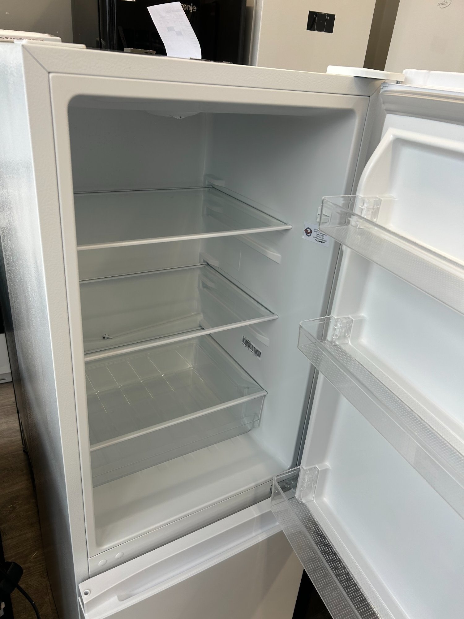 FRIDGEMASTER 70/30 FRIDGE FREEZER