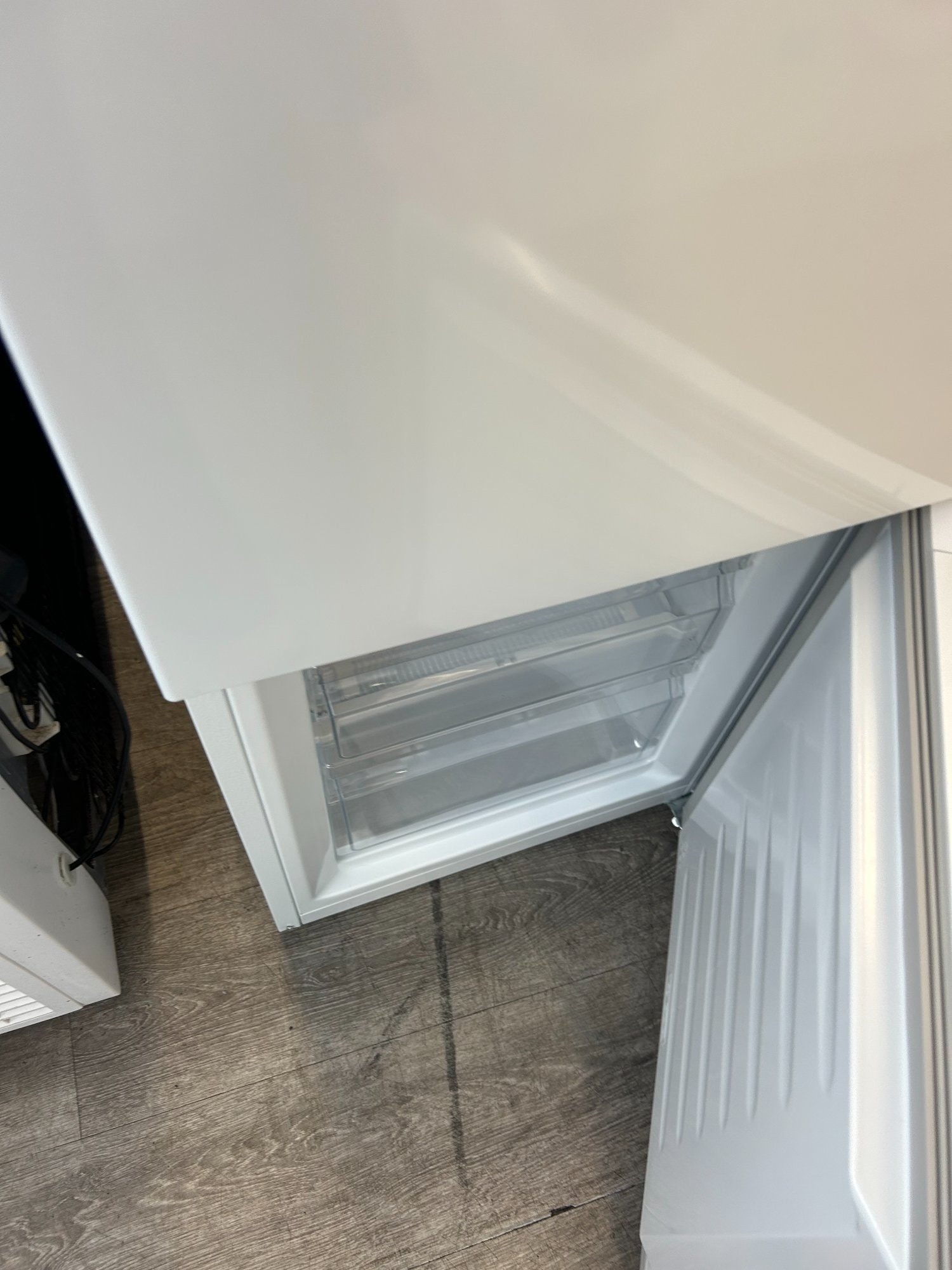 St. Leonards-On-Sea FRIDGEMASTER 70/30 FRIDGE FREEZER