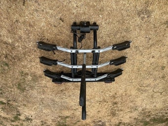 THULE Tow bar triple bike rack 