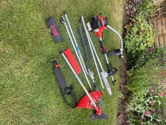 Combined hedge cutter, pole chainsaw, strimmer, brush cutter