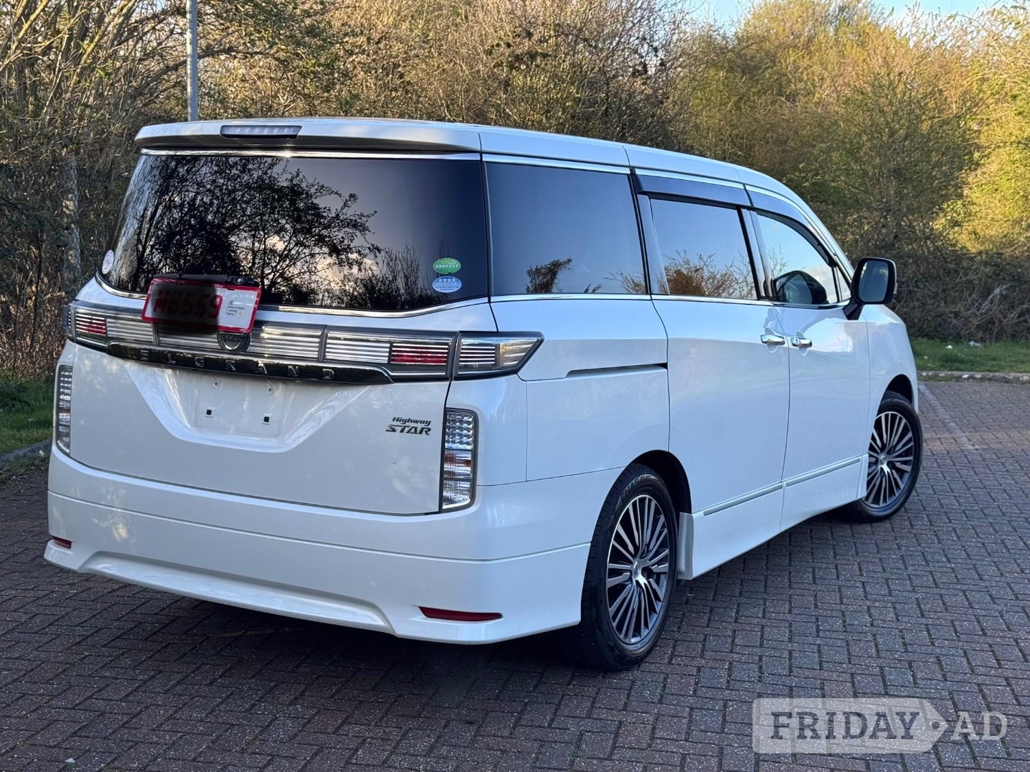 [ berth ]Nissan Elgrand