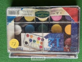 ARTBOX watercolour paint box
