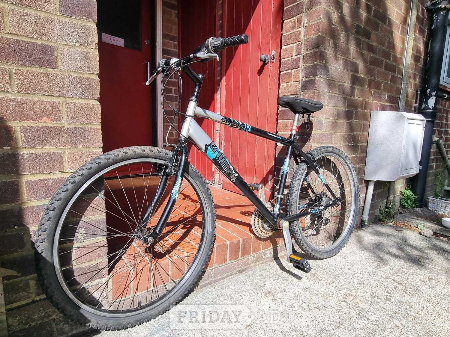 Triumph Atlanta Gents Mountain Bike  - Bicycles in Lewes