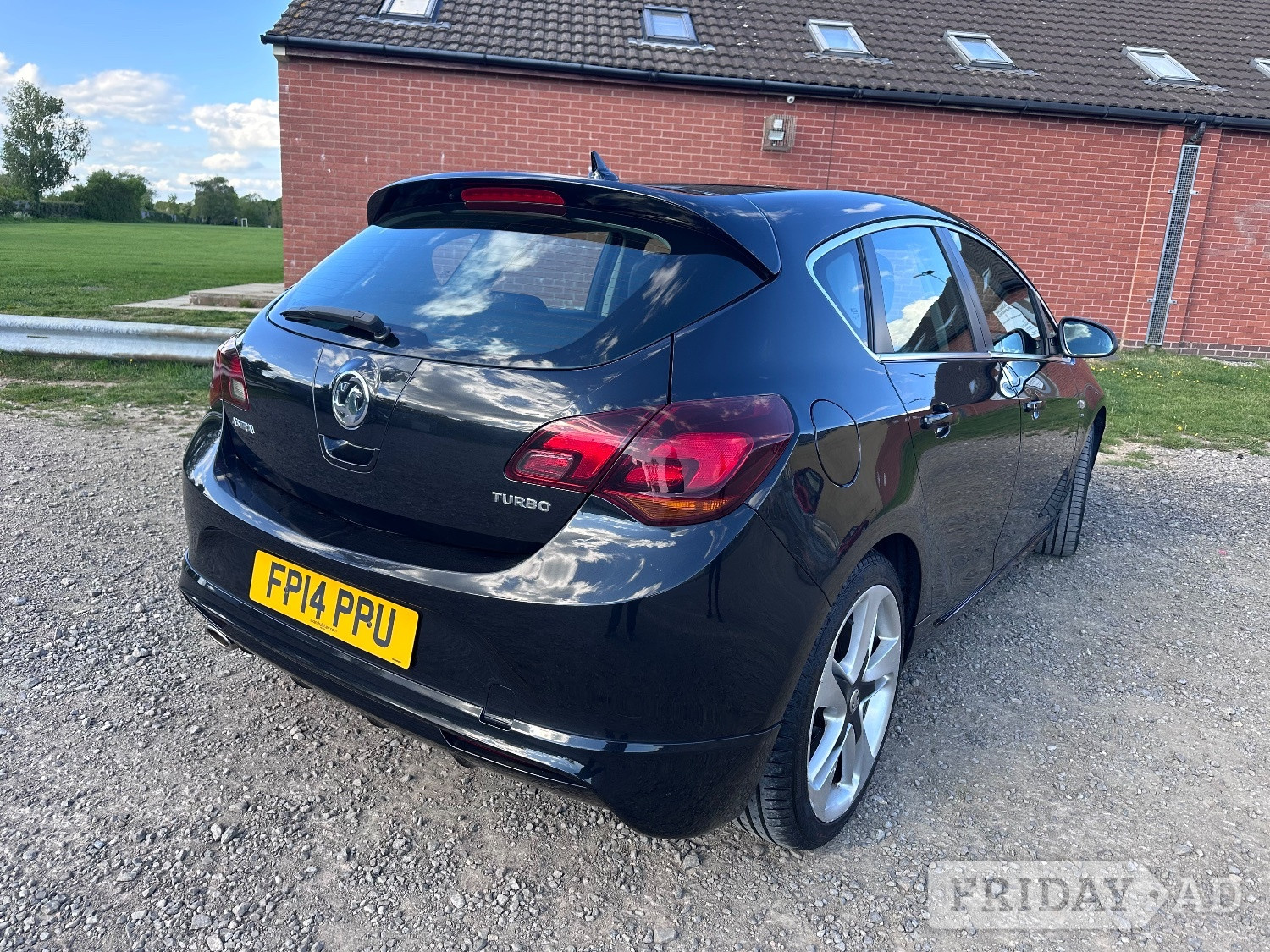 2014 Vauxhall Astra J 1.4 Sri turbo  - Cars in Stonehouse