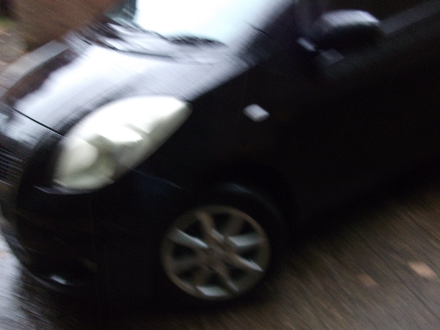 [ berth ]Toyota YARIS SR