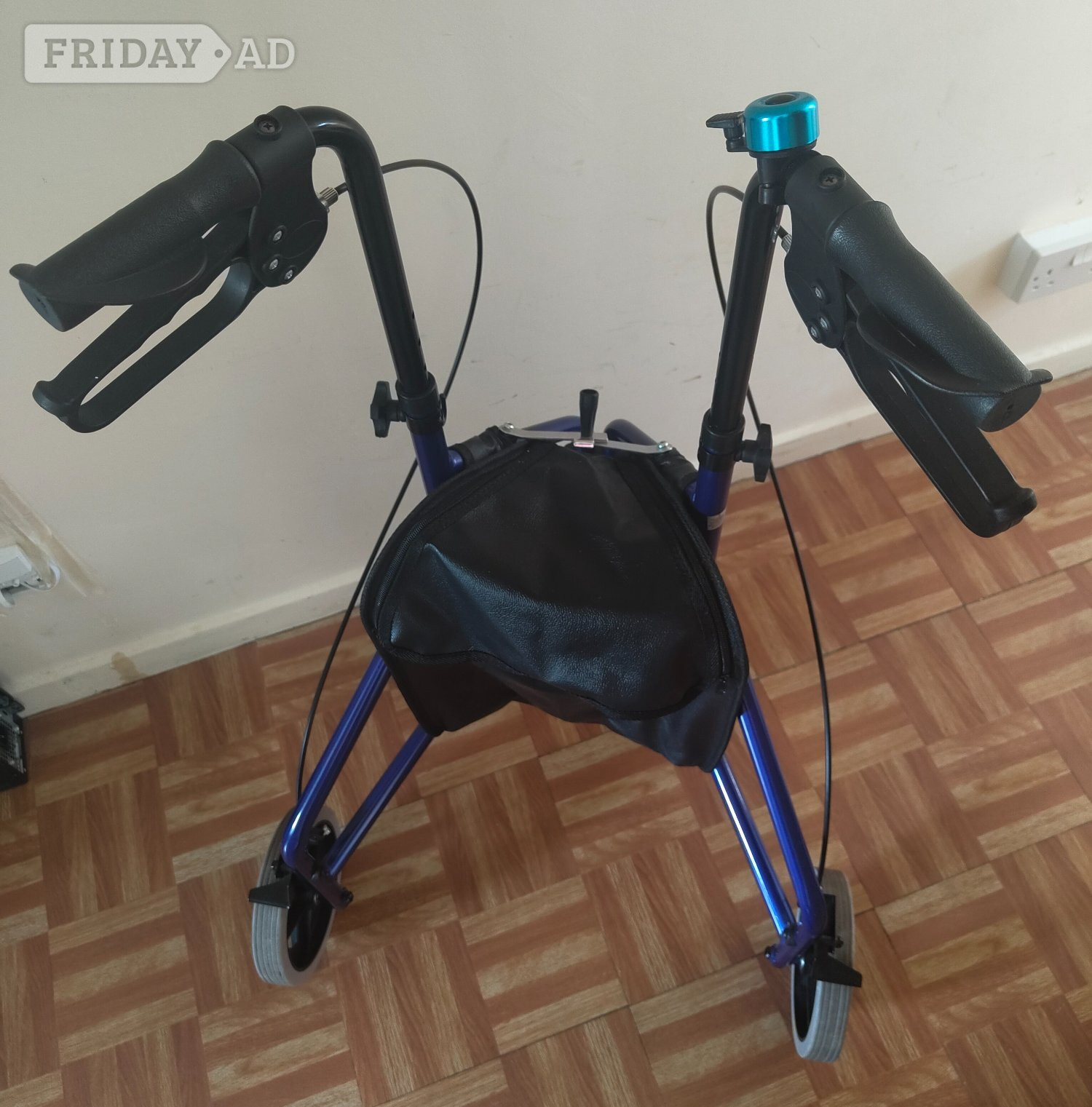 Ultra Lightweight folding 3 wheel walking frame. Only 4.5kgs
