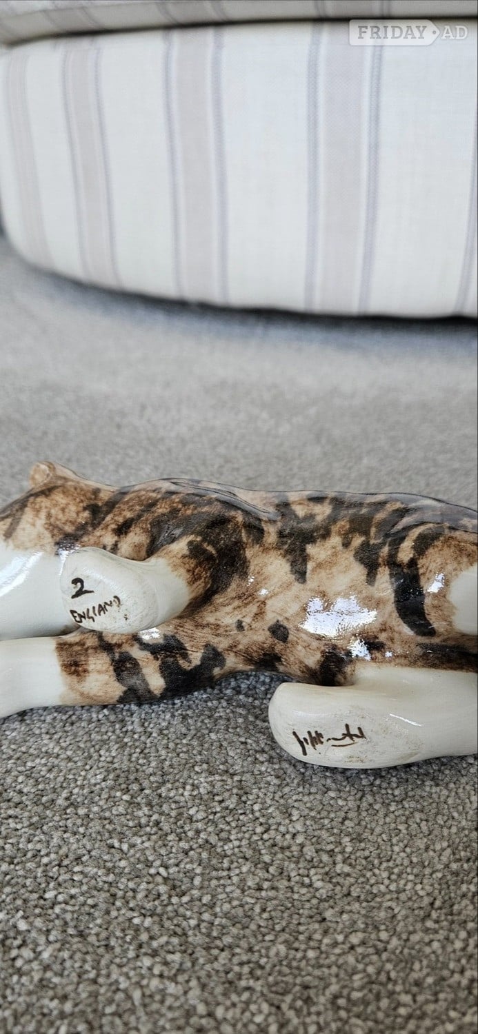 Winstanley Cat Ornament Size 2 - Antiques & Collectables in Littlehampton
