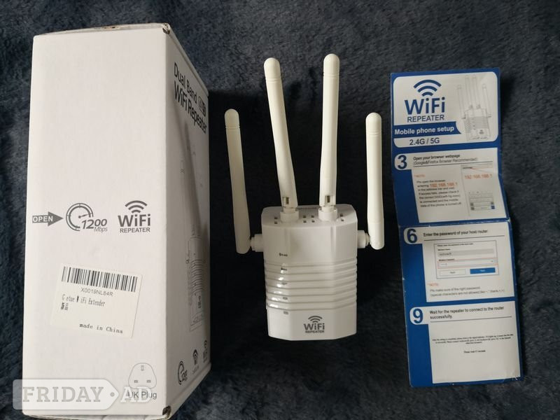 Dual Band Wi-Fi Range Extender/Repeater. Brand New, unused. in Lewisham