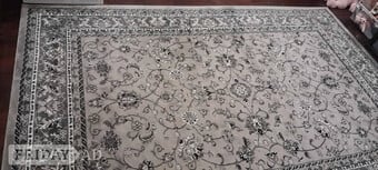 Large Grey Floral Rug 9 Ft 6 x 6 Ft 6 RRP £120 BARGAIN at £80