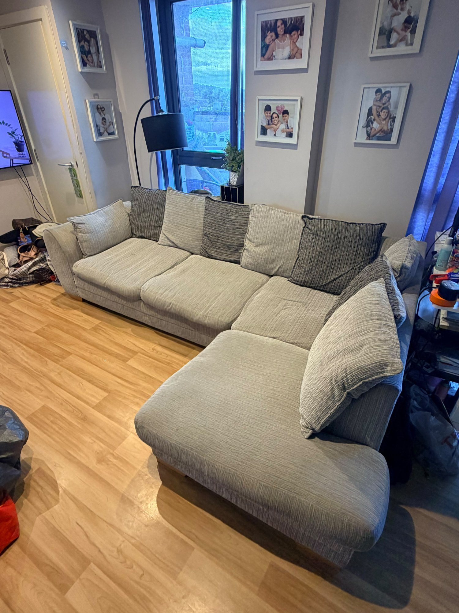 Corner sofa for £175