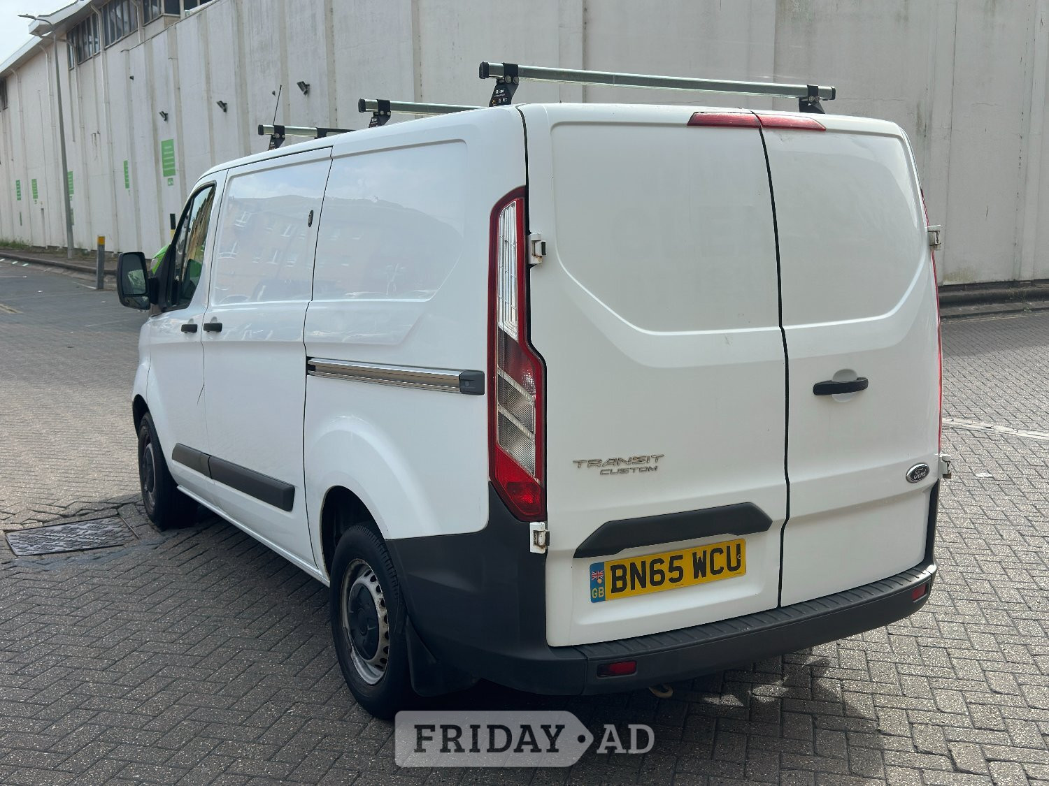 2015 Ford Transit Custom - New Years MOT - No VAT - Chain Driven - Vans & Commercial Vehicles in Brighton