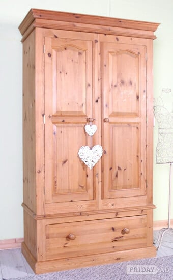 UK Delivery - Quality Made Pine Farmhouse Pine Wardrobe 