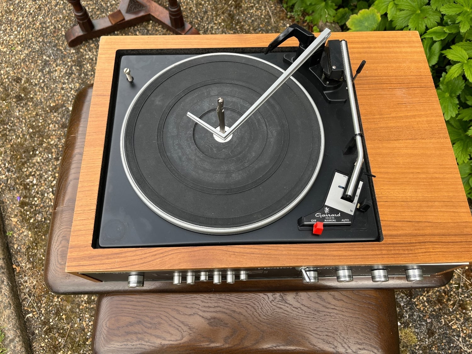 Horsham Vintage Garrard 2025TC Turntable 4 Speed,Amplifier,Radio,wooden
