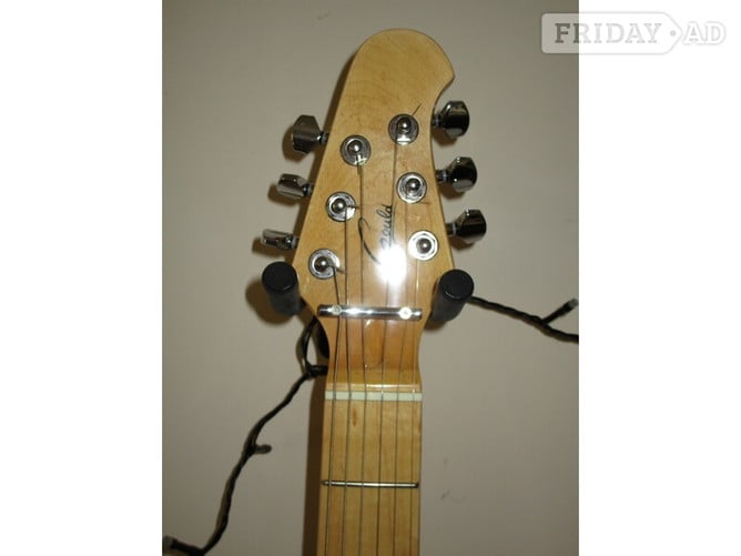 Northampton GOULD   Model GS72.  as-new  With Quality New Strings and Set-up