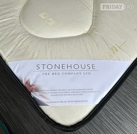 King - pinemaster matttess with divan base and Hb - Furniture in Rotherham
