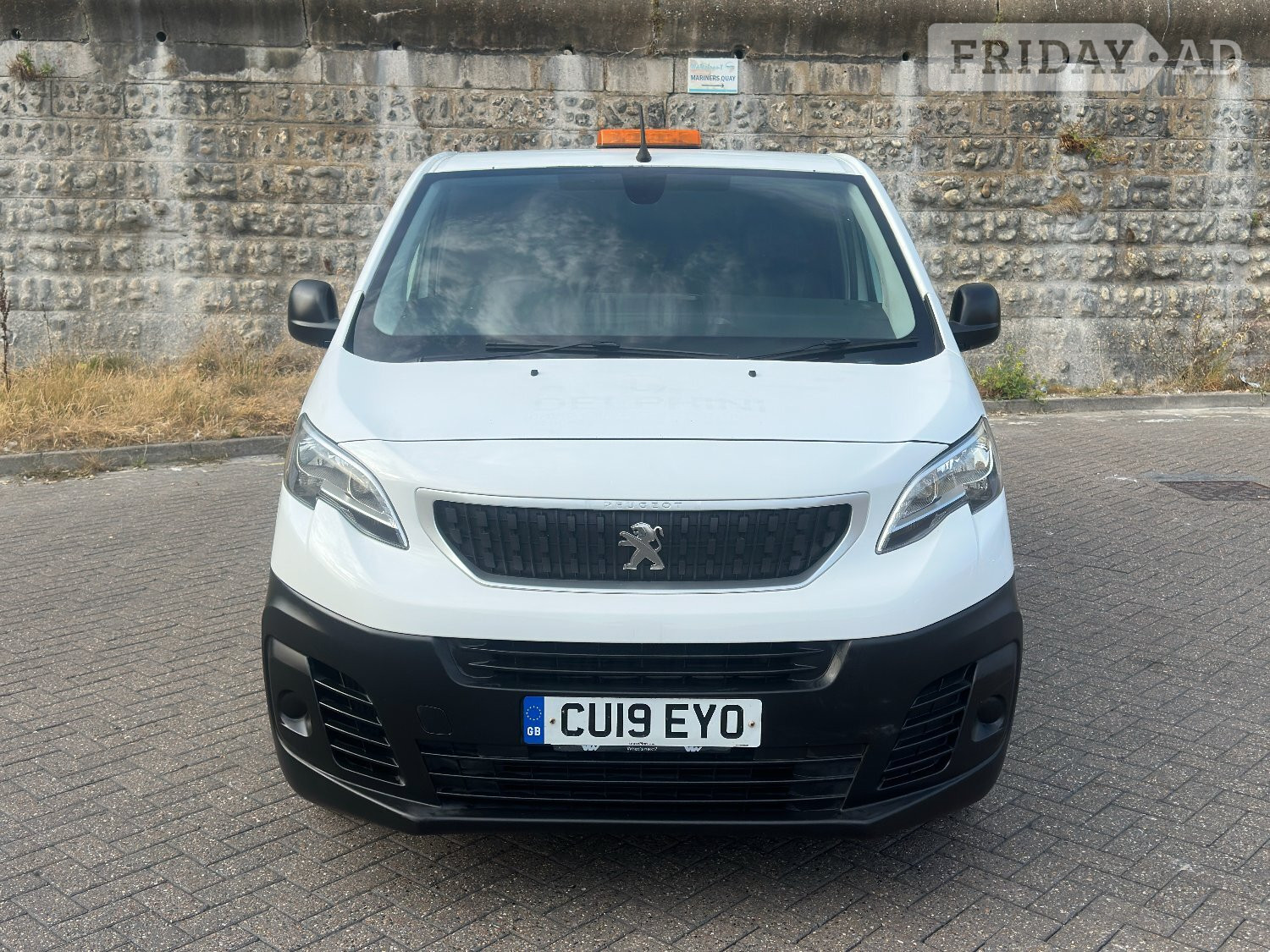 2019 Peugeot Expert Professional - New Years MOT - No VAT - ULEZ  in Brighton