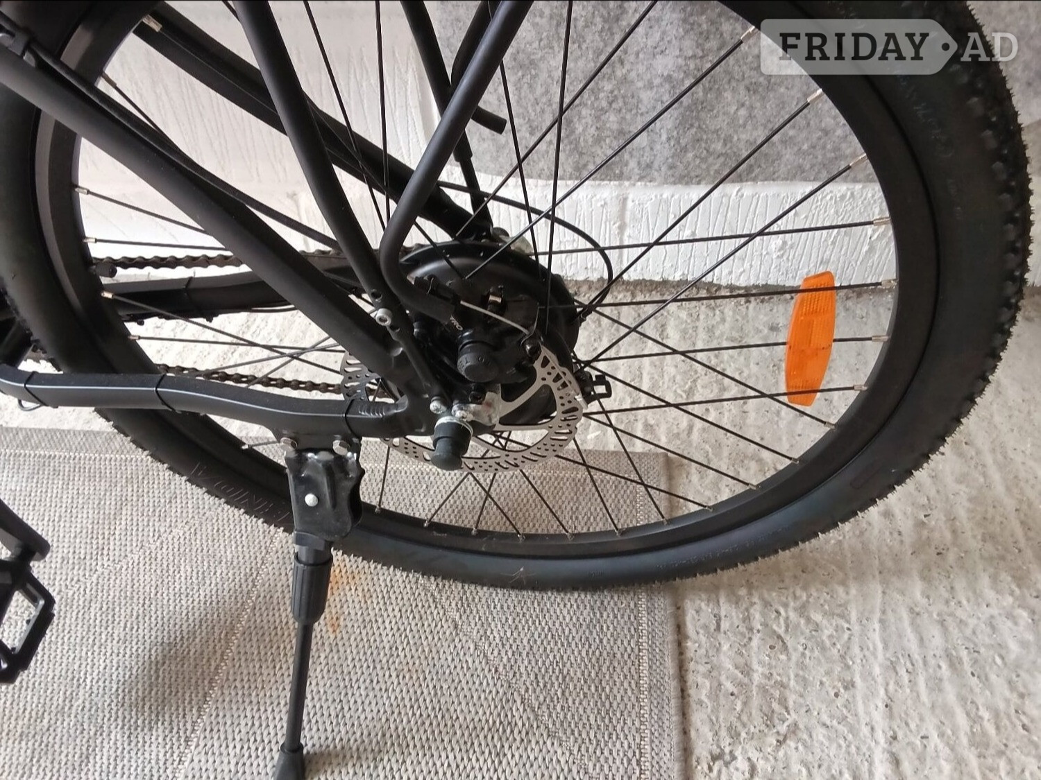 2 electric bikes + tow-ball 2 bike carrier  - Bicycles in Hastings