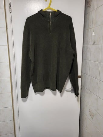 mens M&s winter top XXL looks like cord see discription