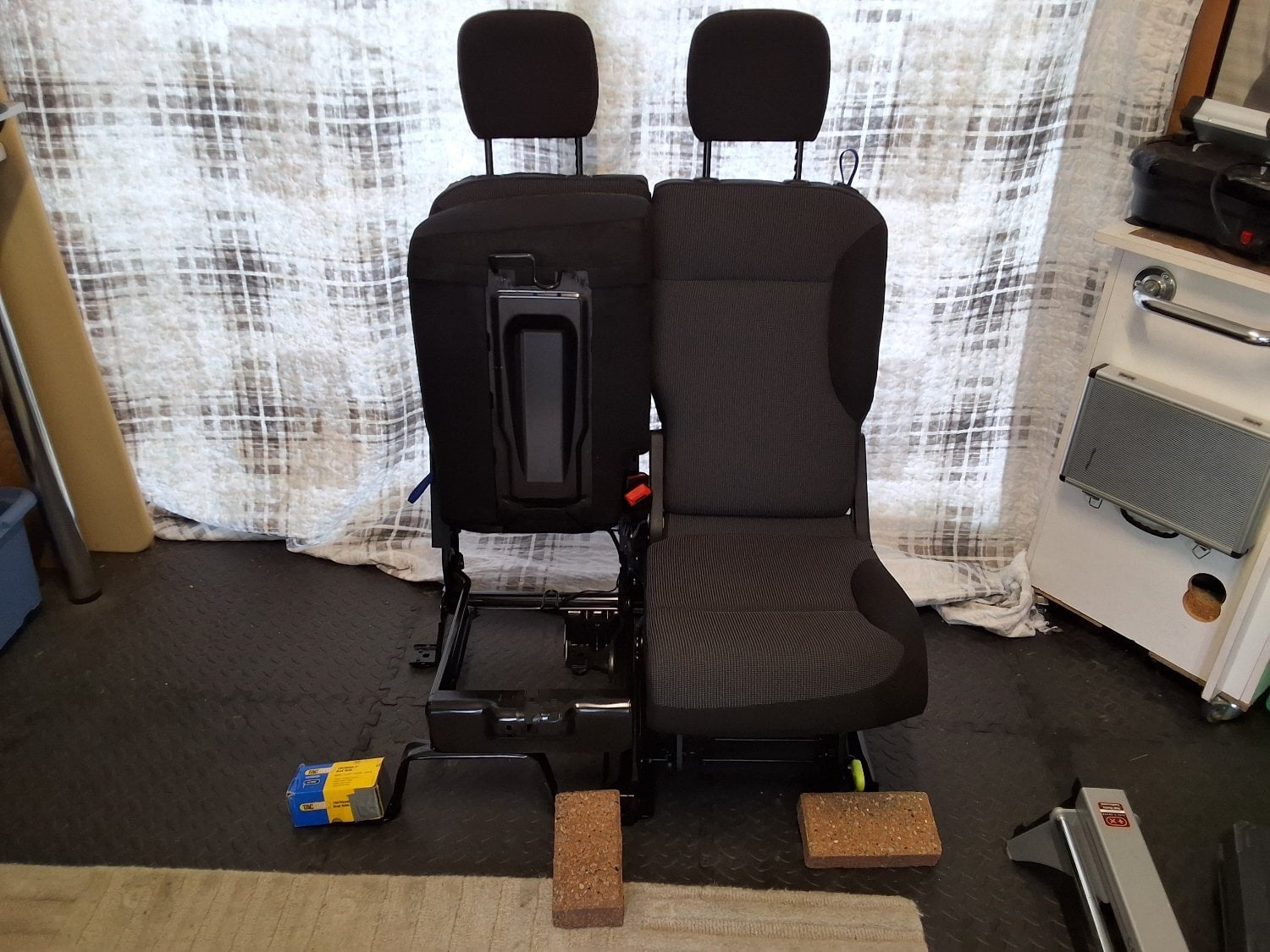 Passenger twin split seats - Parts & Accessories
