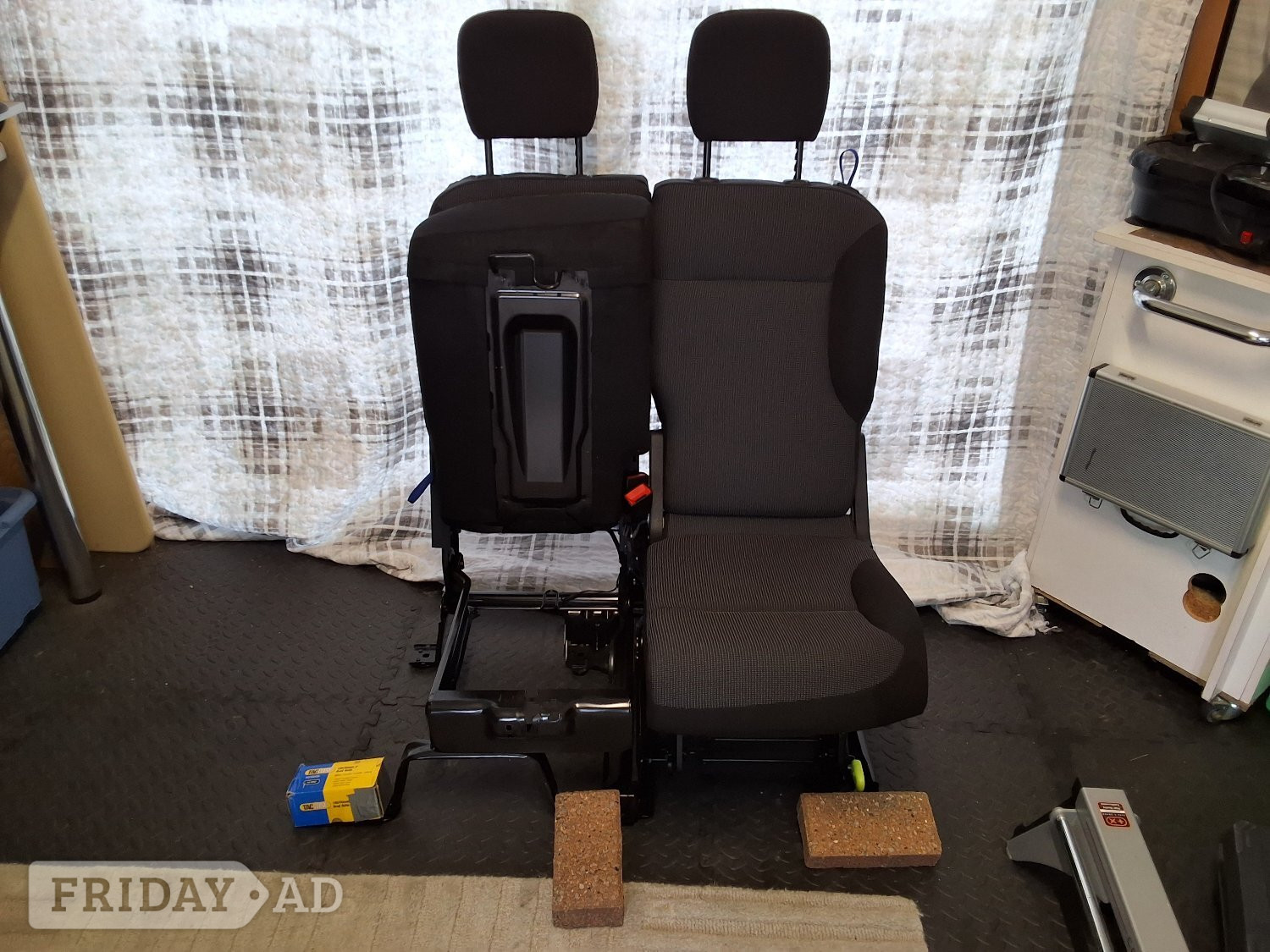 Passenger twin split seats - Parts & Accessories
