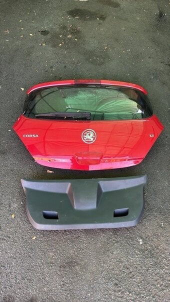 Vauxhall Corsa D 3Dr Tailgate Red Glass Spoiler 93192020