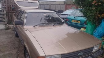 classic car cortina