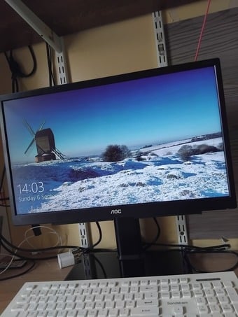NOC 21 inch PC monitor