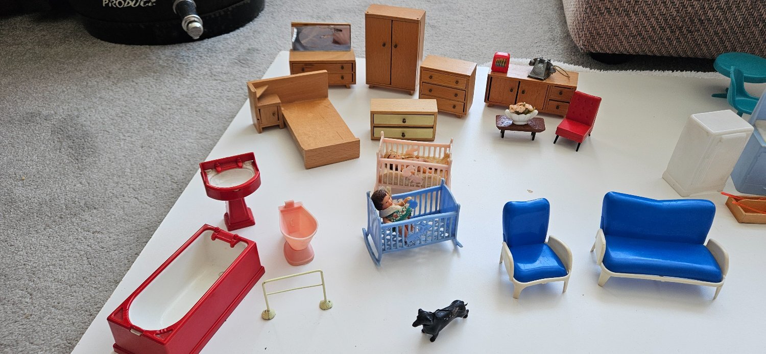 Dolls House and Barbie Furniture