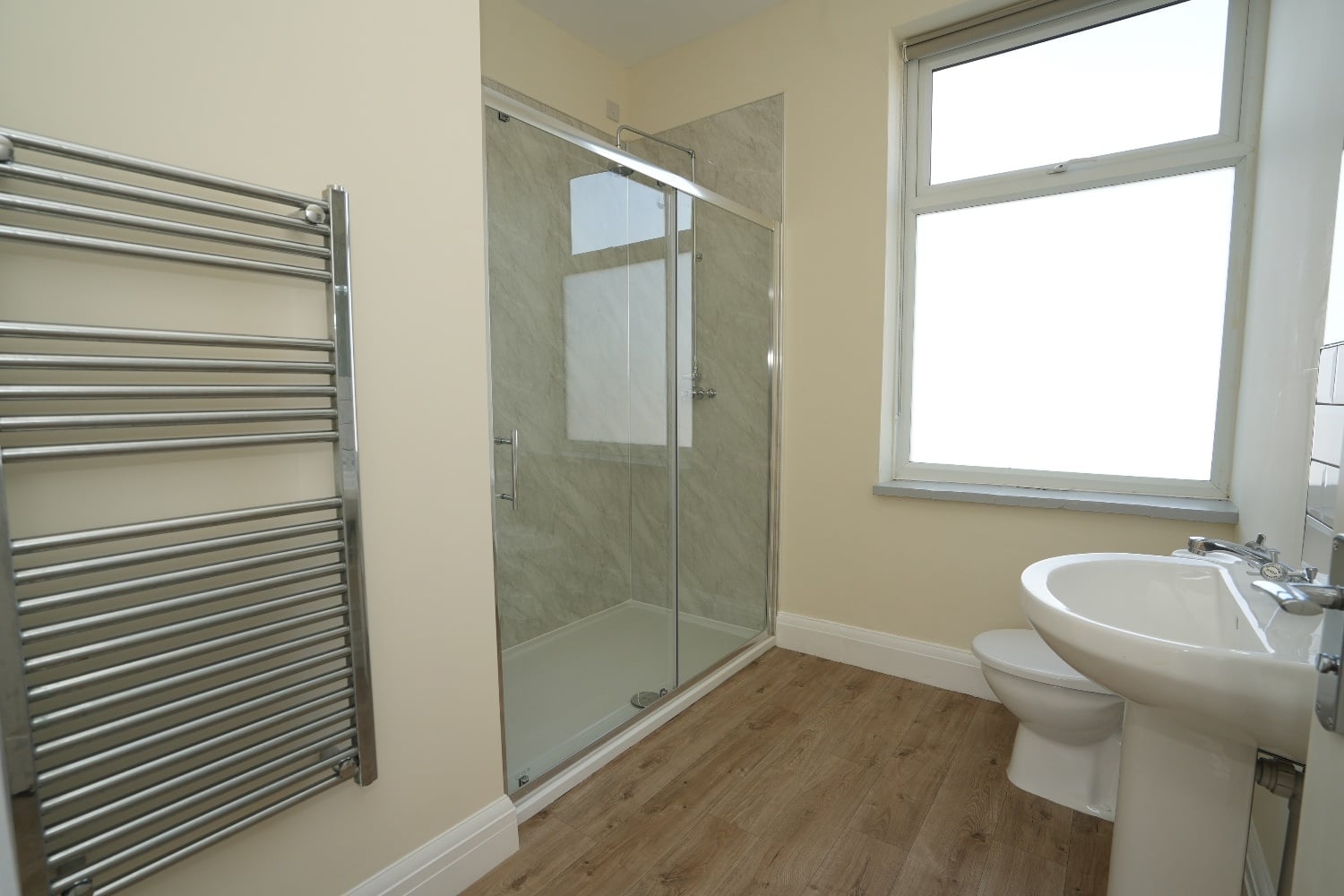 Stunning completely refurbished flat - Flats & Apartments in Bexhill-On-Sea